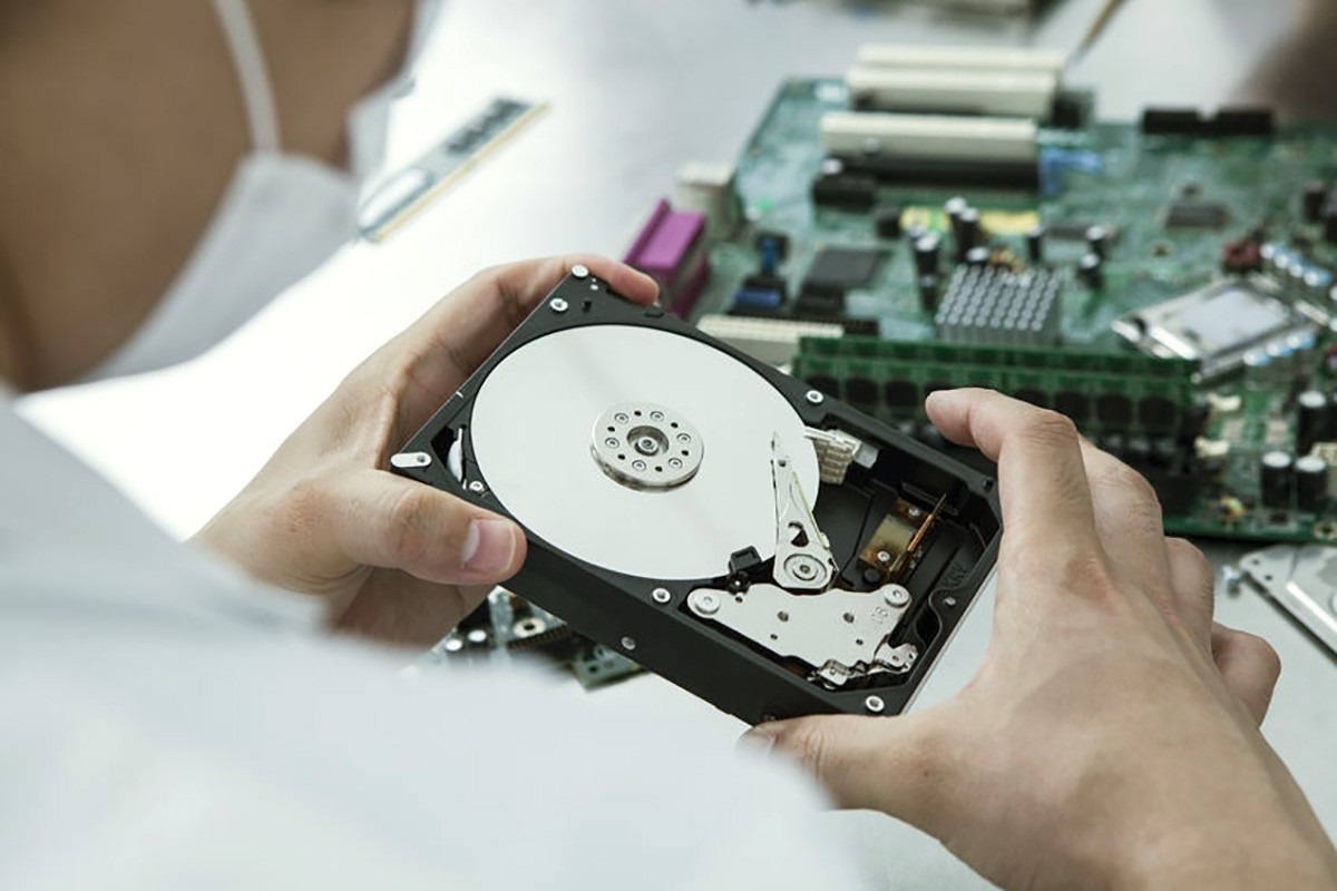 Three Basic Tips in Choosing a Data Recovery Provider Online