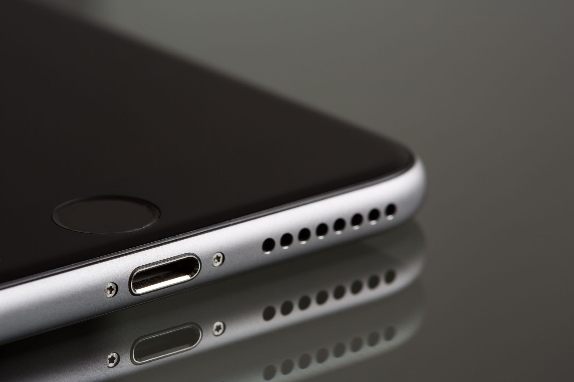 iPhone 18 launch date